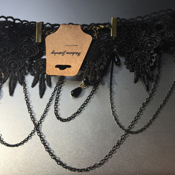 Lace Black Gothic Choker - Picture 2 of 3